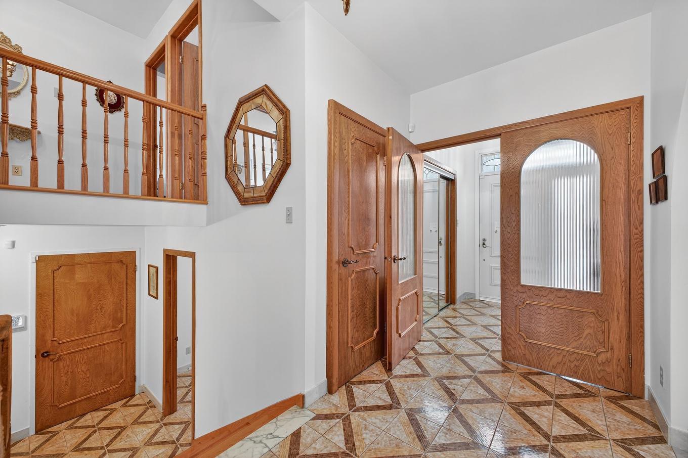 Hall d'entrée/Vestibule - 7745 Boul. Gouin O., Montréal (Ahuntsic-Cartierville), QC - Indoor Photo Showing Other Room