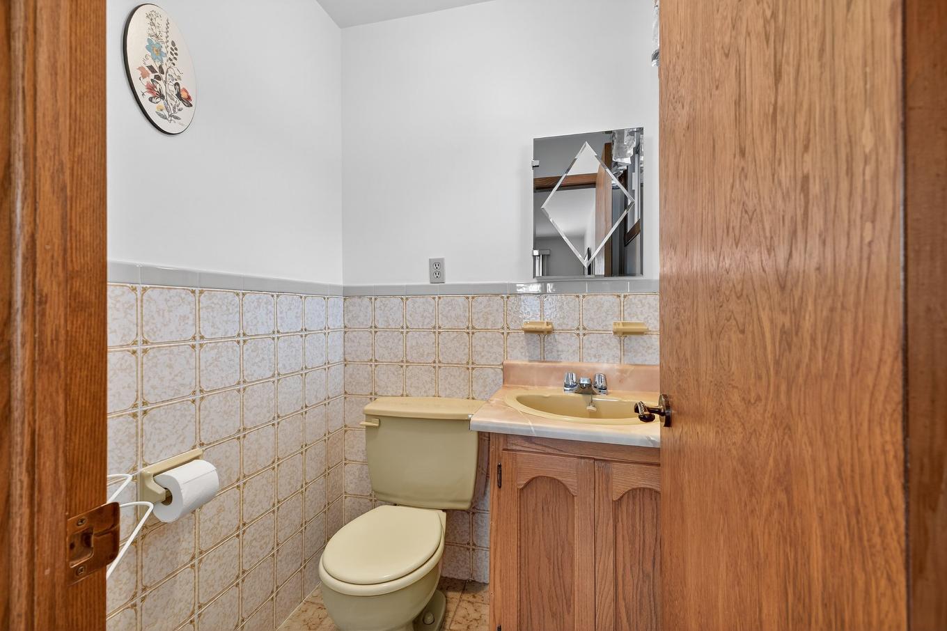 Salle d'eau - 7745 Boul. Gouin O., Montréal (Ahuntsic-Cartierville), QC - Indoor Photo Showing Bathroom