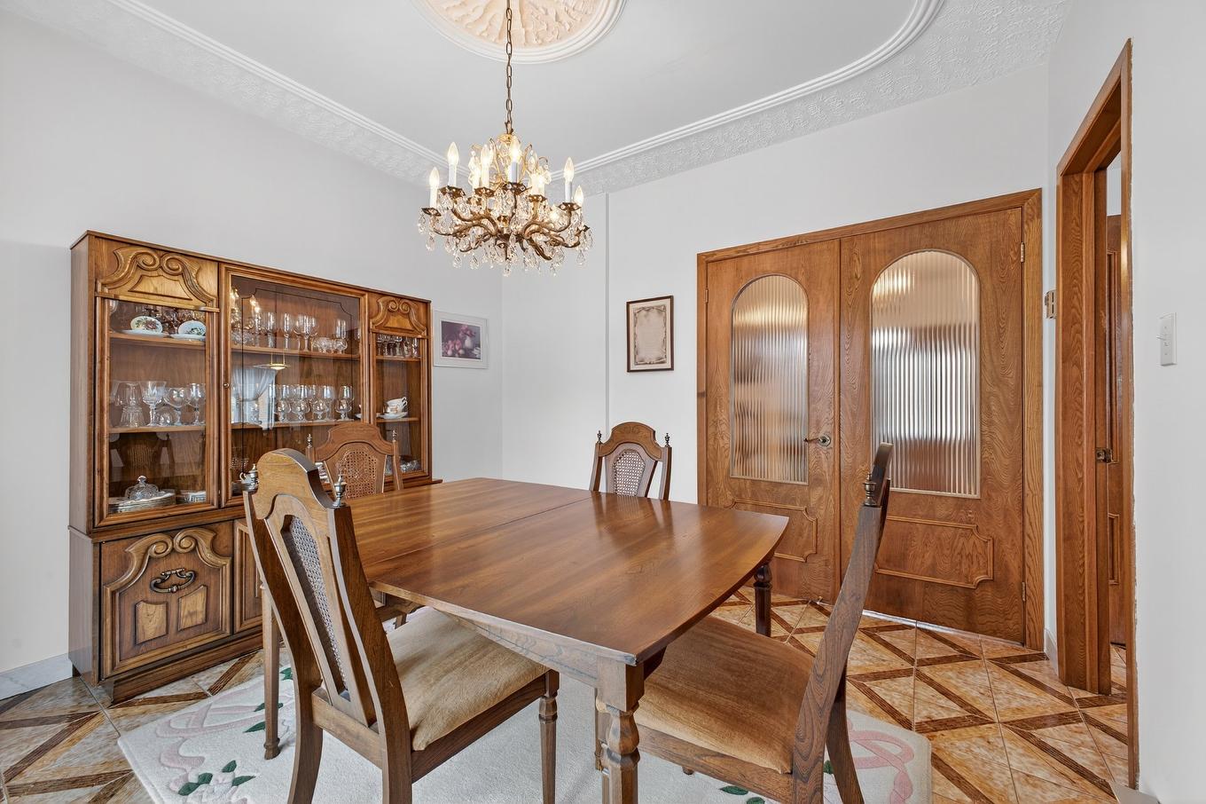 Salle à manger - 7745 Boul. Gouin O., Montréal (Ahuntsic-Cartierville), QC - Indoor Photo Showing Dining Room