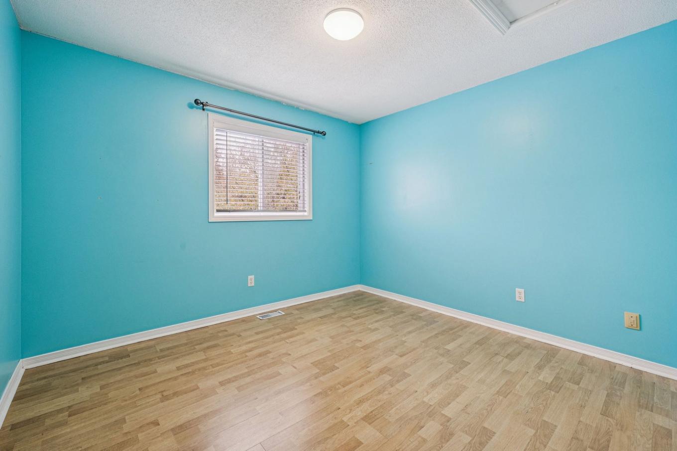 Bedroom - 64 Rue Mcelroy, Gatineau (Gatineau), QC - Indoor Photo Showing Other Room