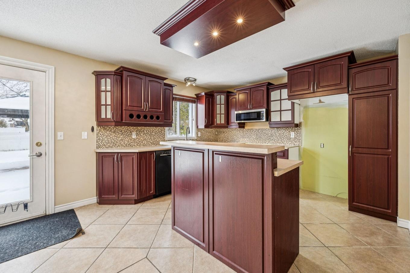 Kitchen - 64 Rue Mcelroy, Gatineau (Gatineau), QC - Indoor Photo Showing Kitchen