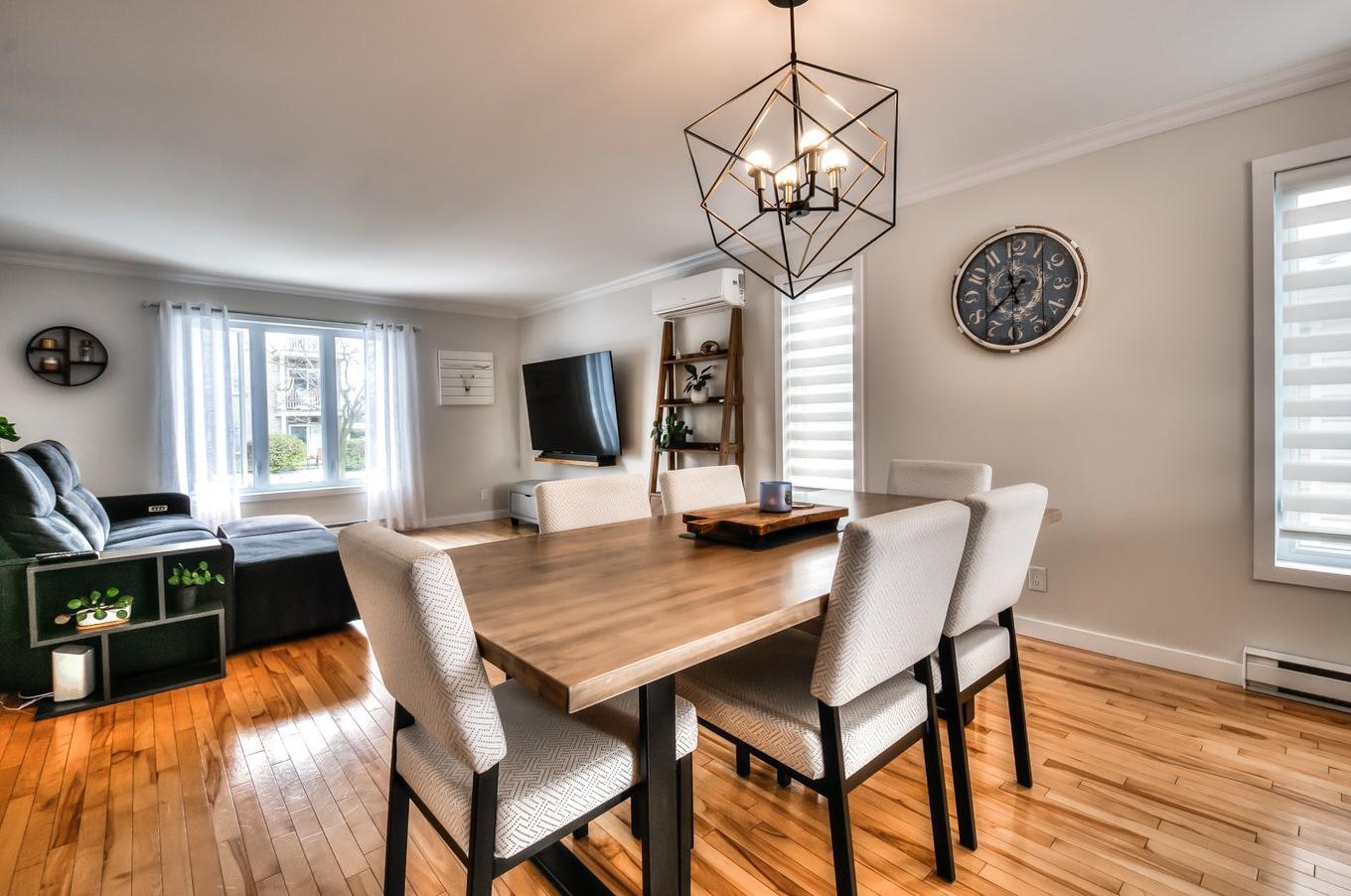 Dining room - 109 Rue Joseph-Charles-Coallier, Saint-Jean-Sur-Richelieu, QC - Indoor Photo Showing Dining Room