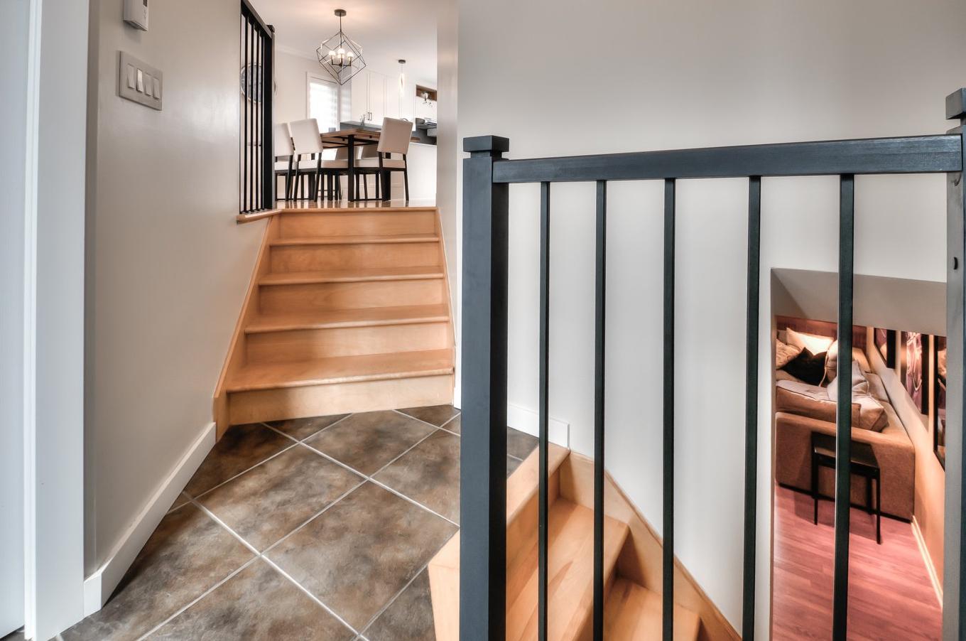 Hall - 109 Rue Joseph-Charles-Coallier, Saint-Jean-Sur-Richelieu, QC - Indoor Photo Showing Other Room