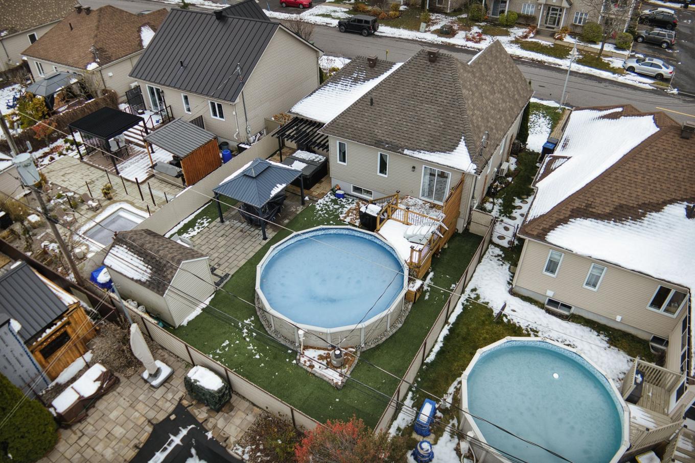 Overall view - 109 Rue Joseph-Charles-Coallier, Saint-Jean-Sur-Richelieu, QC - Outdoor With Above Ground Pool
