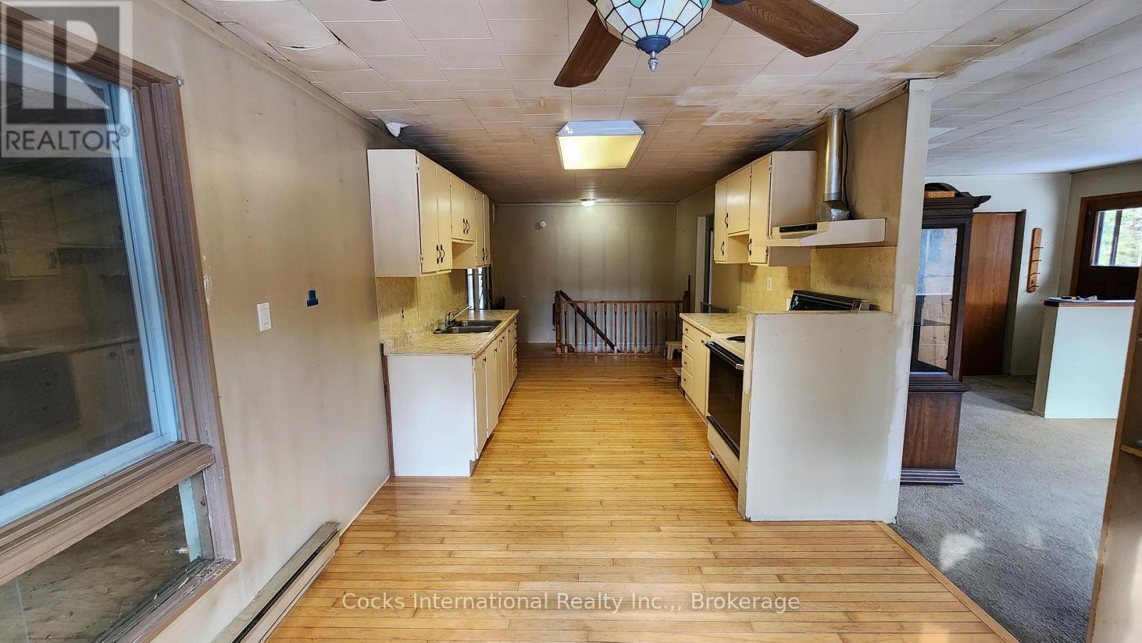 44 Expressway Road, Perry, ON - Indoor Photo Showing Other Room