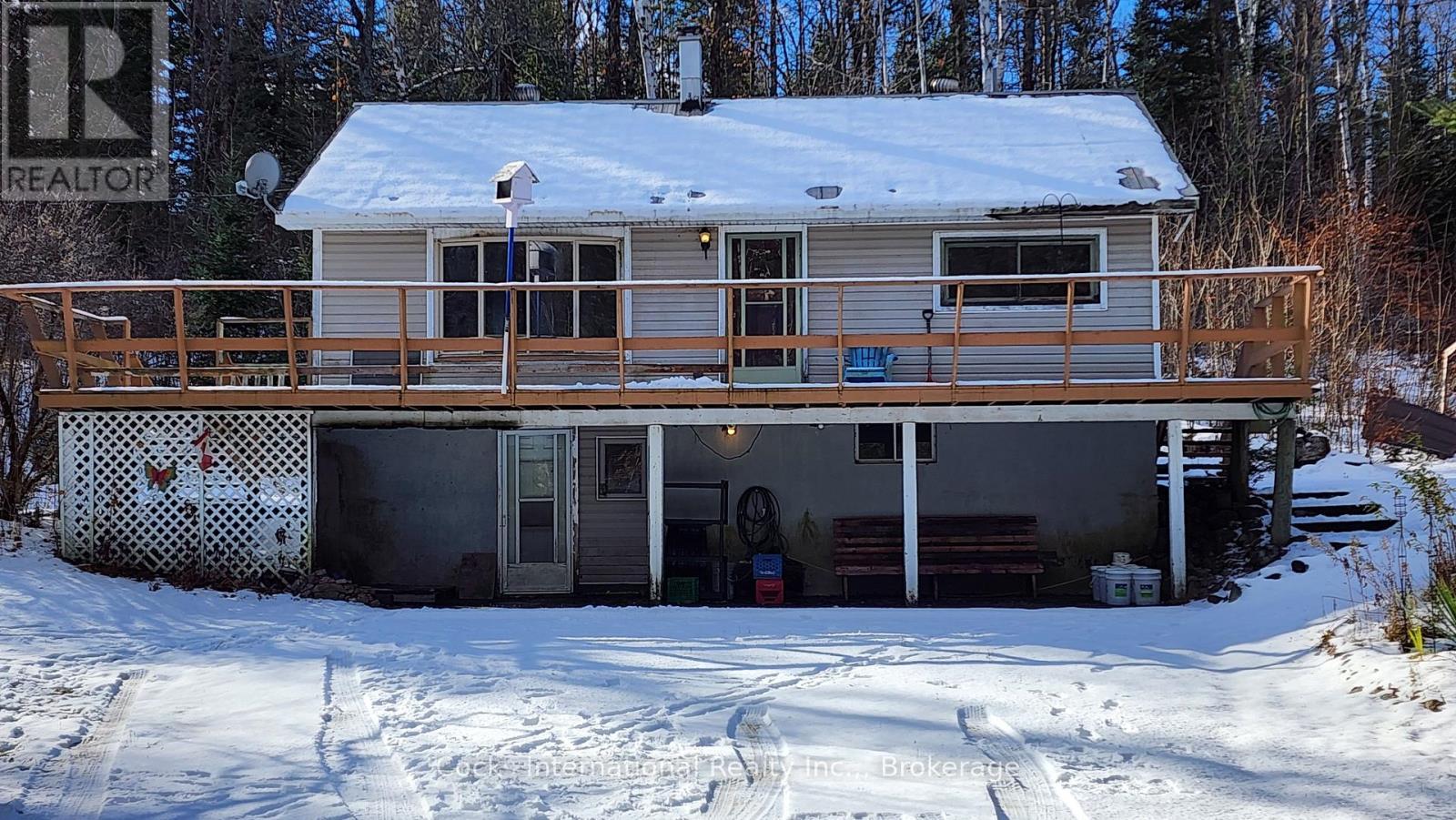 44 Expressway Road, Perry, ON - Outdoor With Deck Patio Veranda