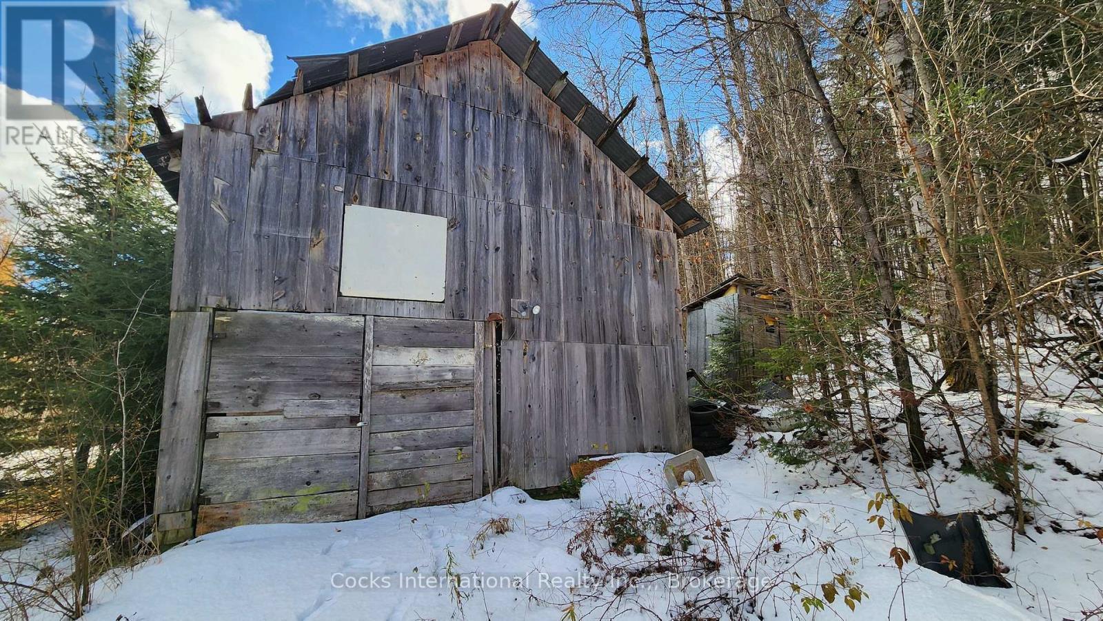 44 Expressway Road, Perry, ON - Outdoor