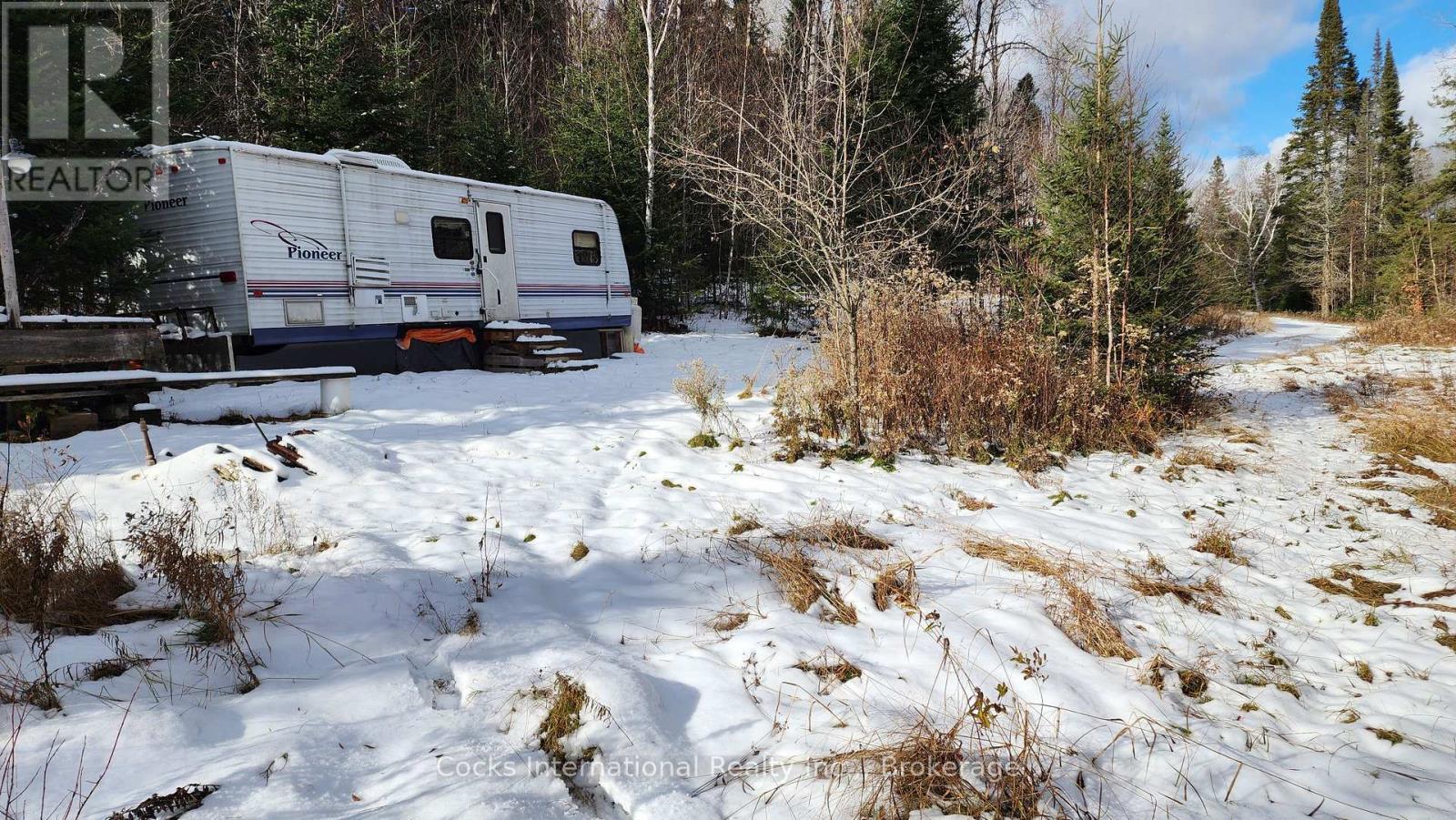 44 Expressway Road, Perry, ON - Outdoor