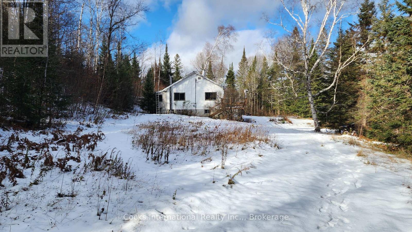 44 Expressway Road, Perry, ON - Outdoor