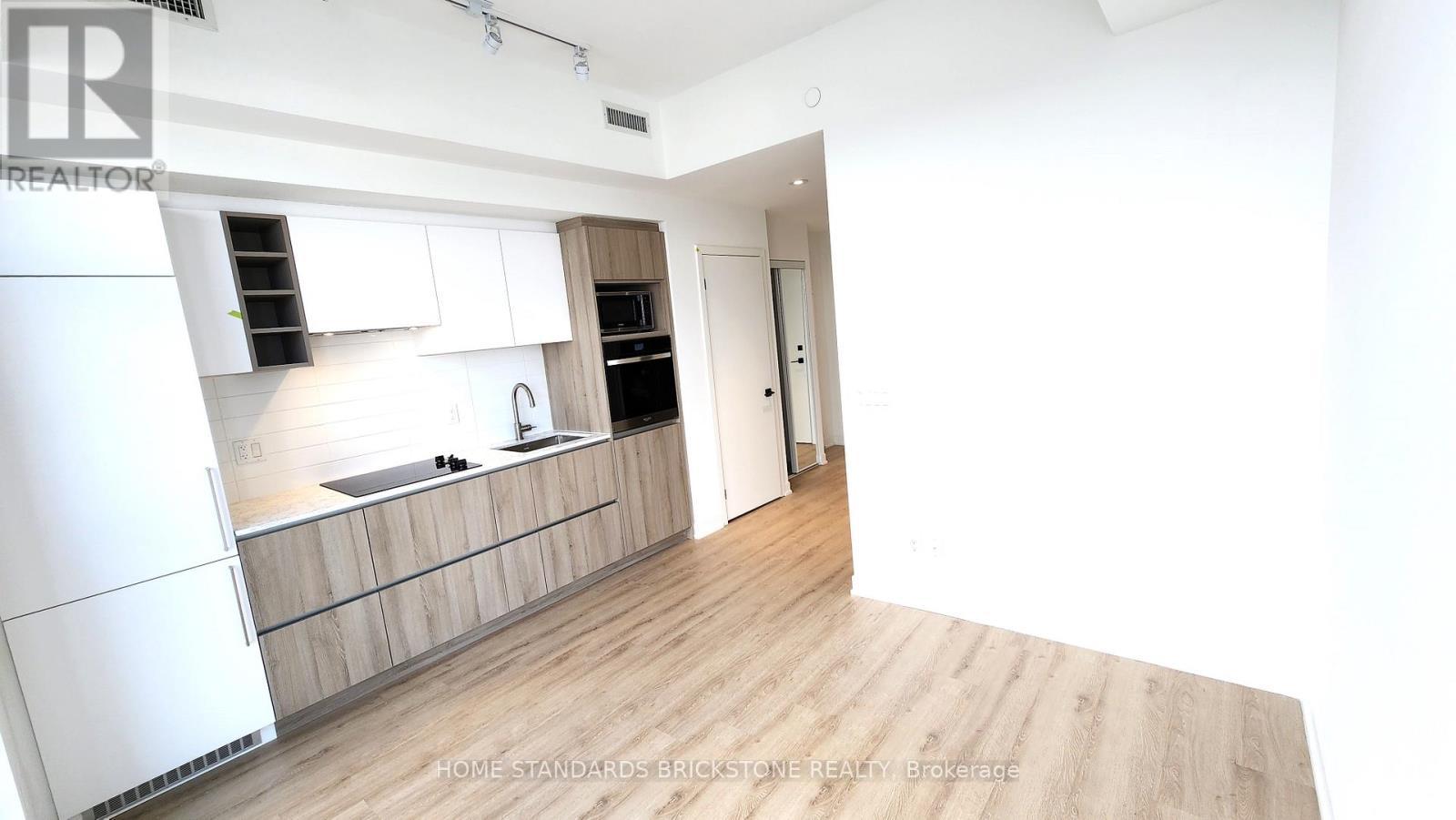 2712 - 319 Jarvis Street E, Toronto, ON - Indoor Photo Showing Kitchen