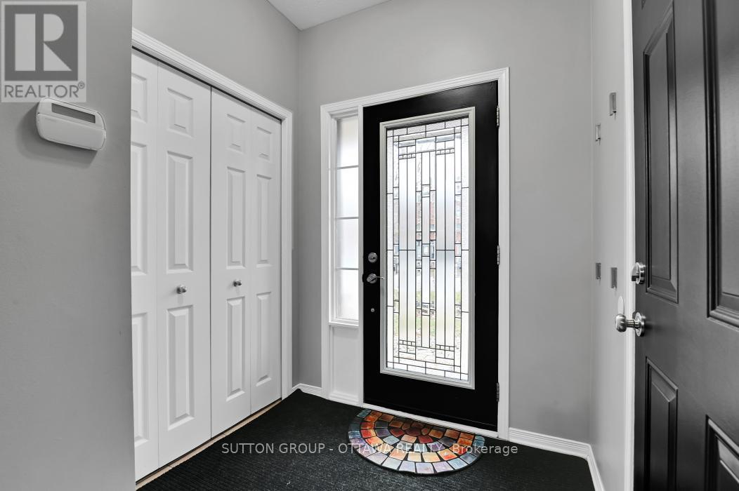 214 Trail Side Circle, Ottawa, ON - Indoor Photo Showing Other Room