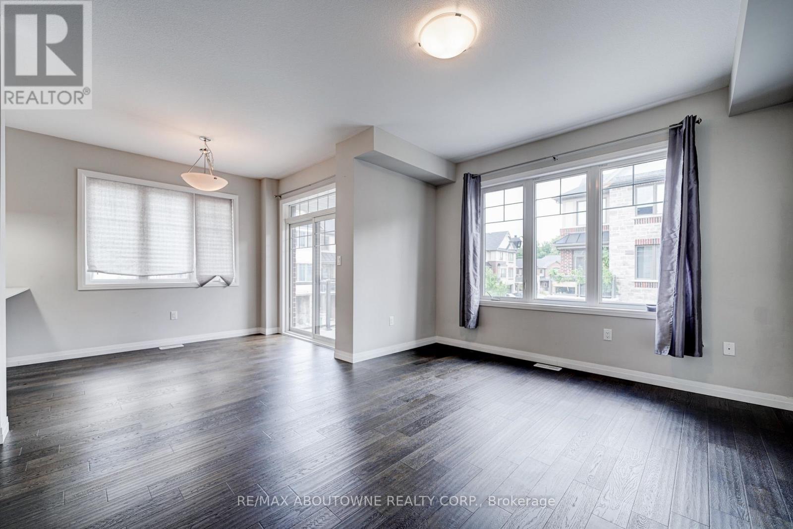 19 Ritchie Lane, Hamilton, ON - Indoor