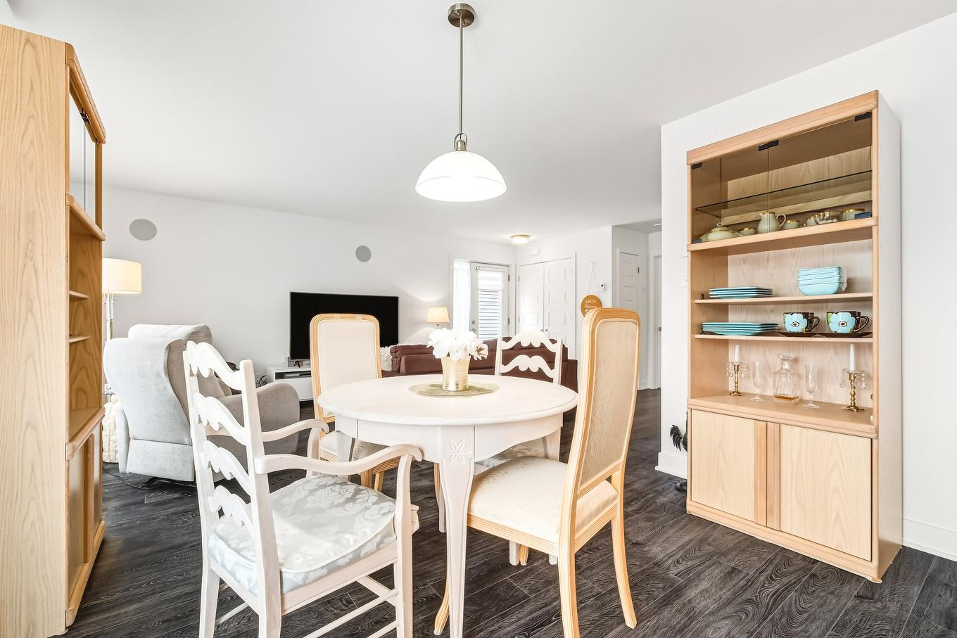 Dining room - 1752 Rue Louis-Philippe-Hébert, Chambly, QC - Indoor Photo Showing Dining Room
