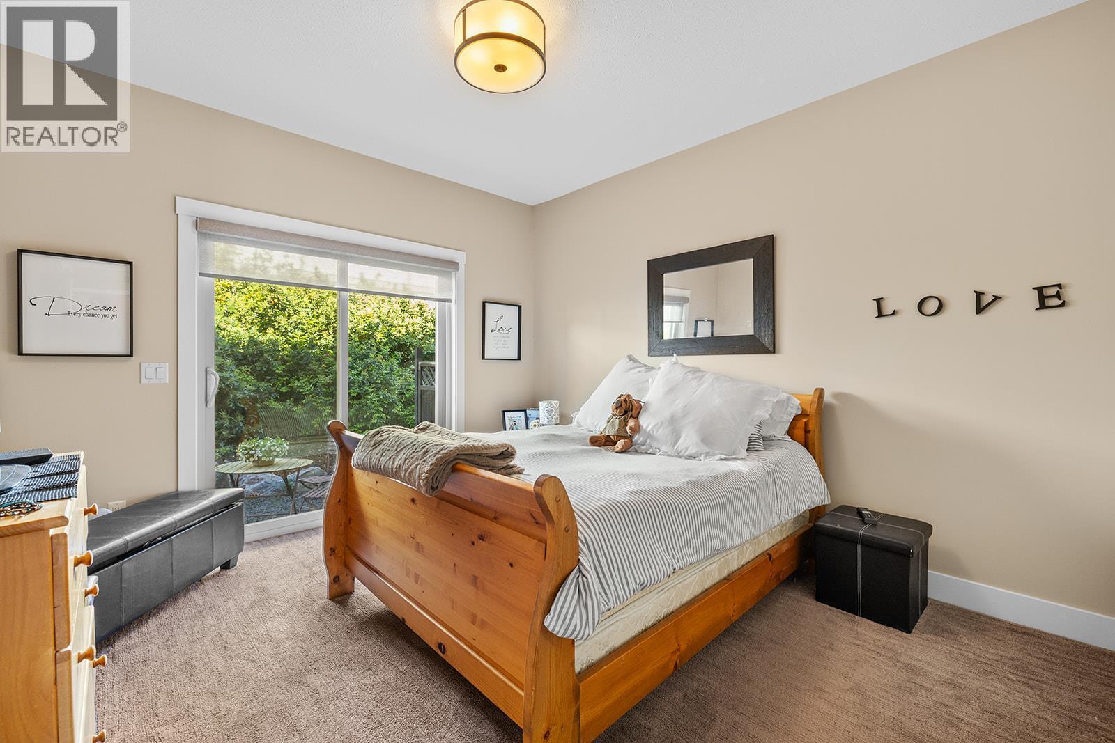 3359 Cougar Road Unit# 19, West Kelowna, BC - Indoor Photo Showing Bedroom