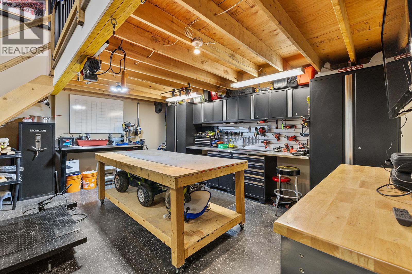 3359 Cougar Road Unit# 19, West Kelowna, BC - Indoor Photo Showing Other Room