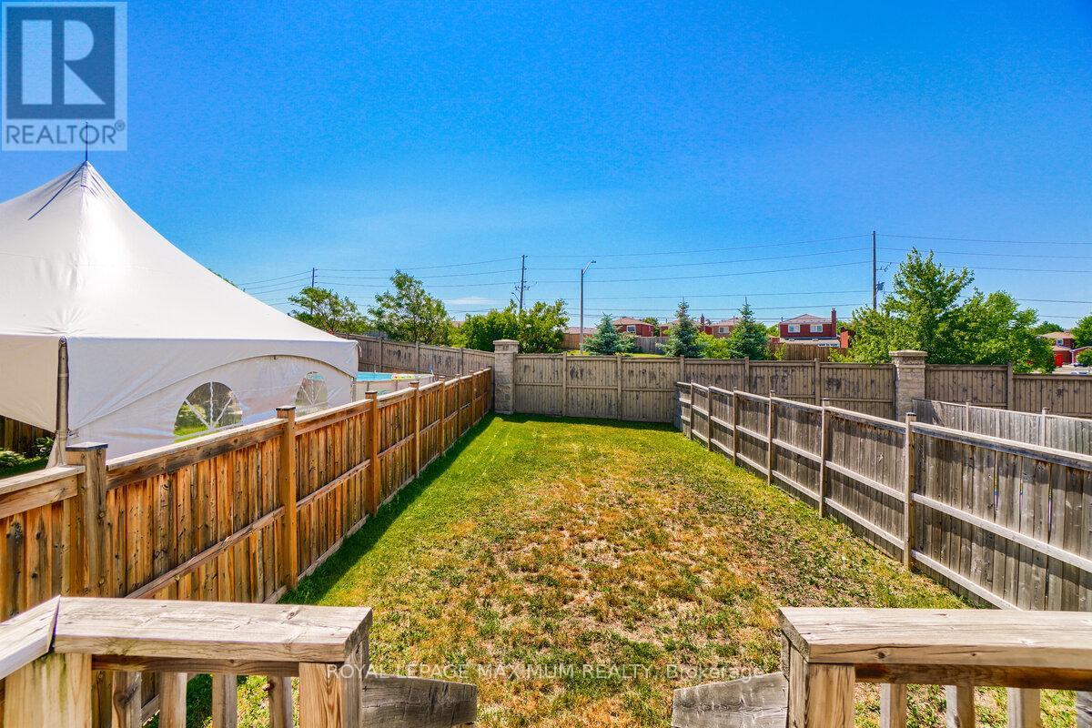 160 Gentile Circle, Vaughan, ON - Outdoor