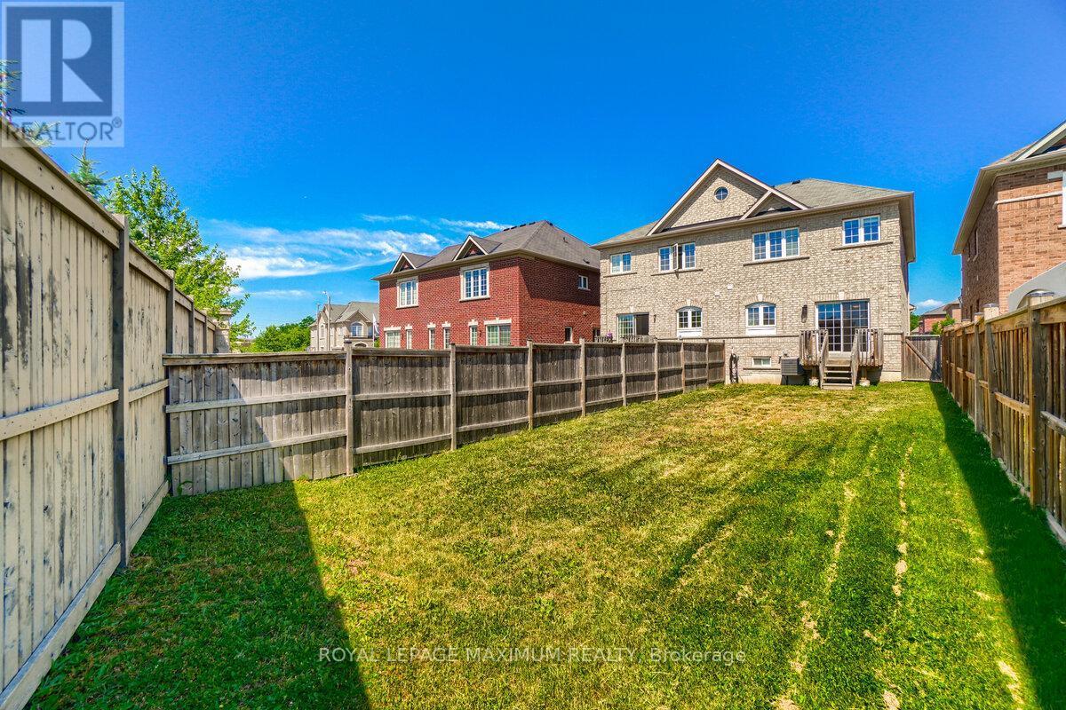 160 Gentile Circle, Vaughan, ON - Outdoor