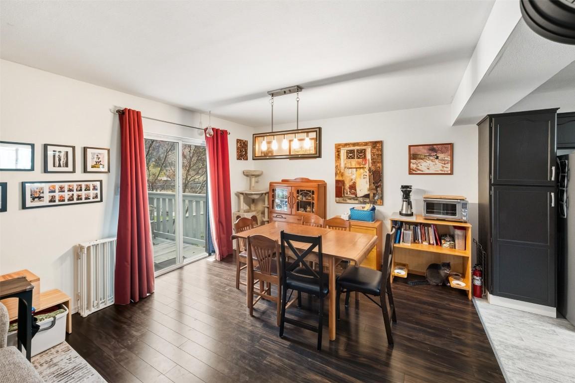 9-1020 Cedar Street, Okanagan Falls, BC - Indoor Photo Showing Dining Room