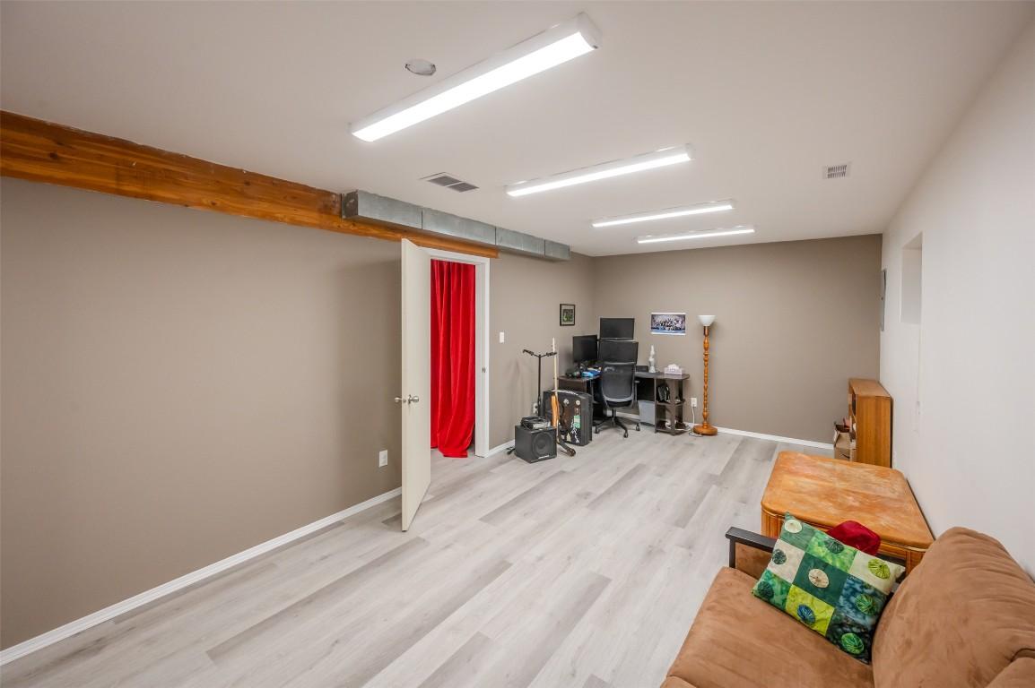 9-1020 Cedar Street, Okanagan Falls, BC - Indoor Photo Showing Basement