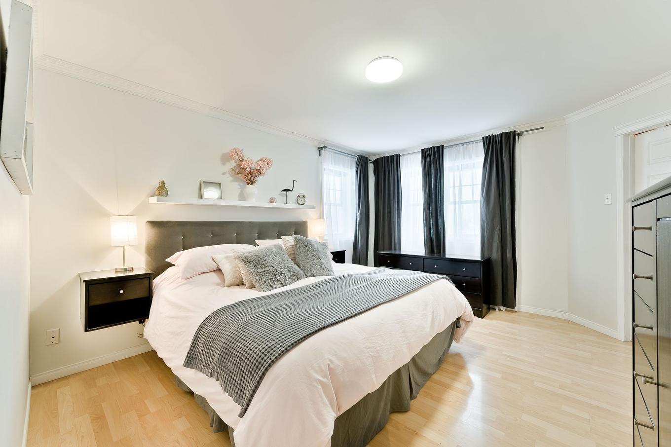 Chambre à coucher principale - 81 Rue Raymond, Magog, QC - Indoor Photo Showing Bedroom