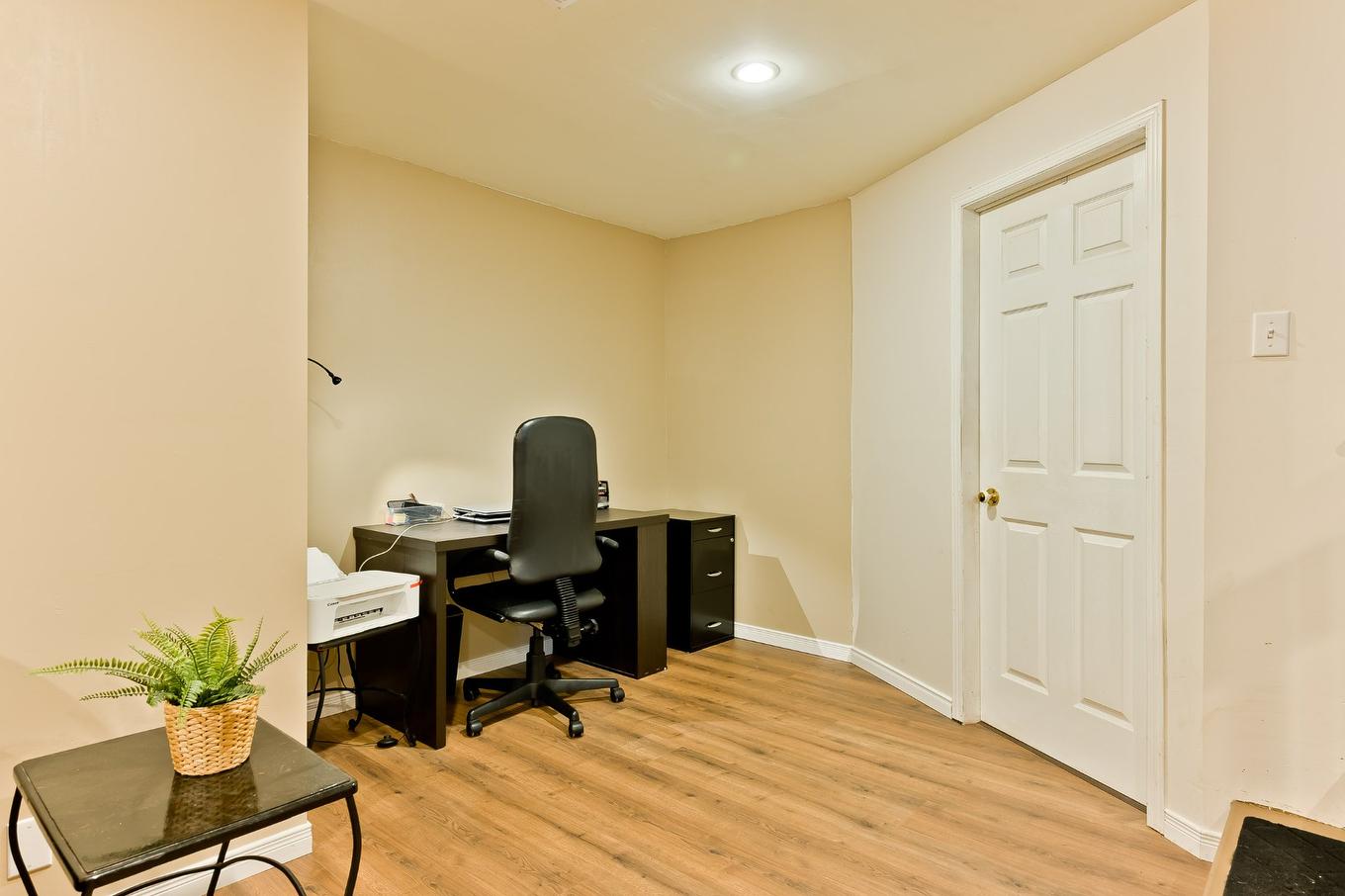 Salle familiale - 81 Rue Raymond, Magog, QC - Indoor Photo Showing Office
