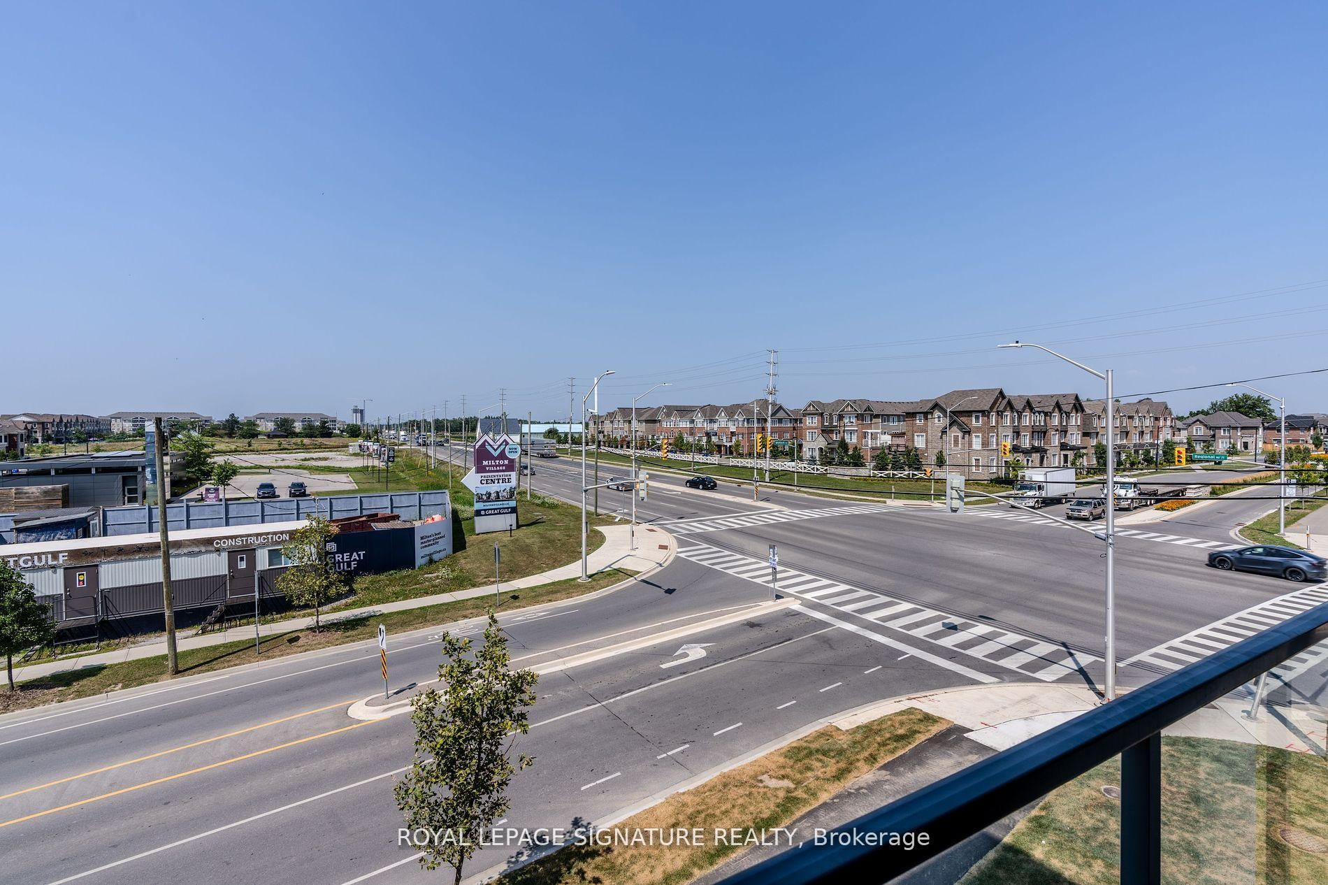 314-1440 Clarriage Court, Milton, ON - Outdoor With Balcony With View
