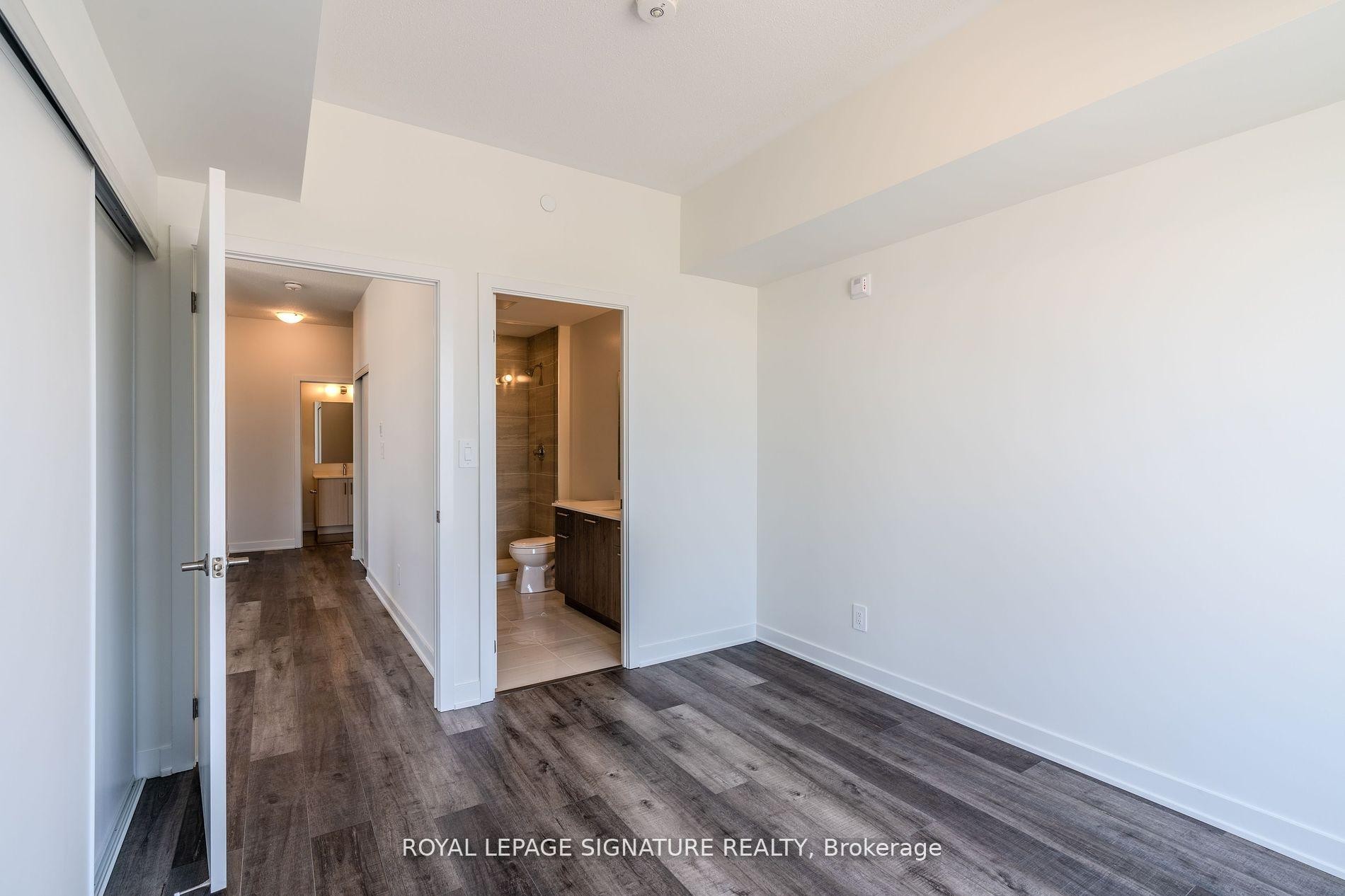 314-1440 Clarriage Court, Milton, ON - Indoor Photo Showing Other Room