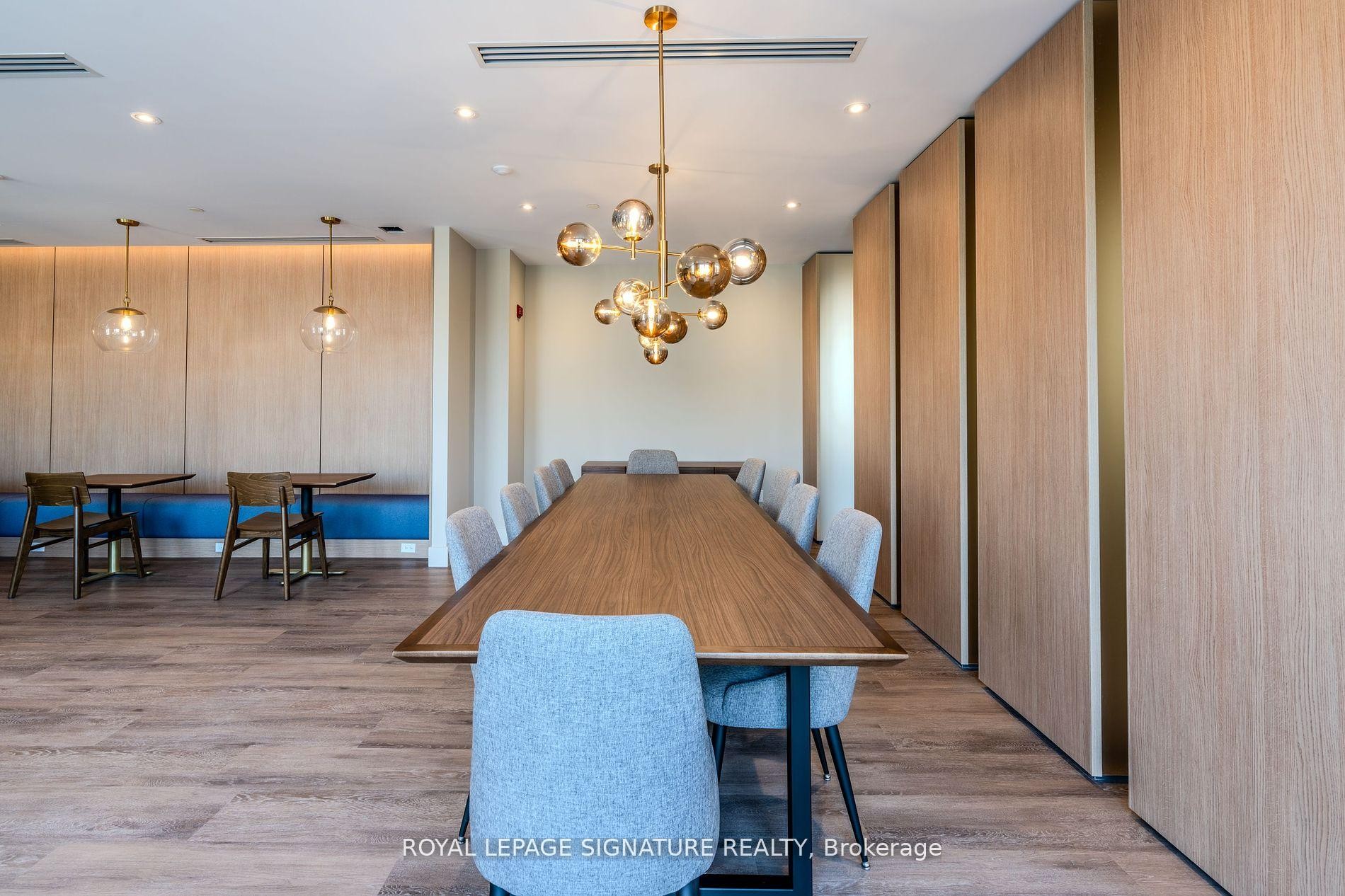 314-1440 Clarriage Court, Milton, ON - Indoor