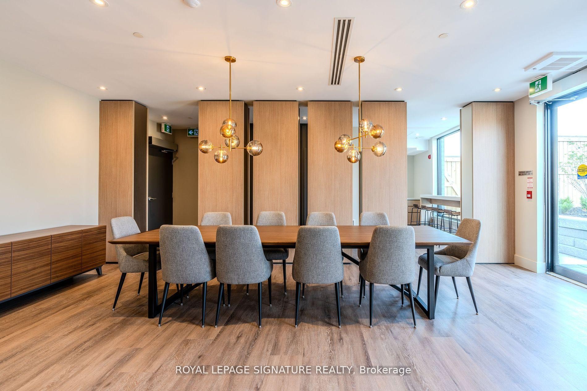 314-1440 Clarriage Court, Milton, ON - Indoor Photo Showing Dining Room