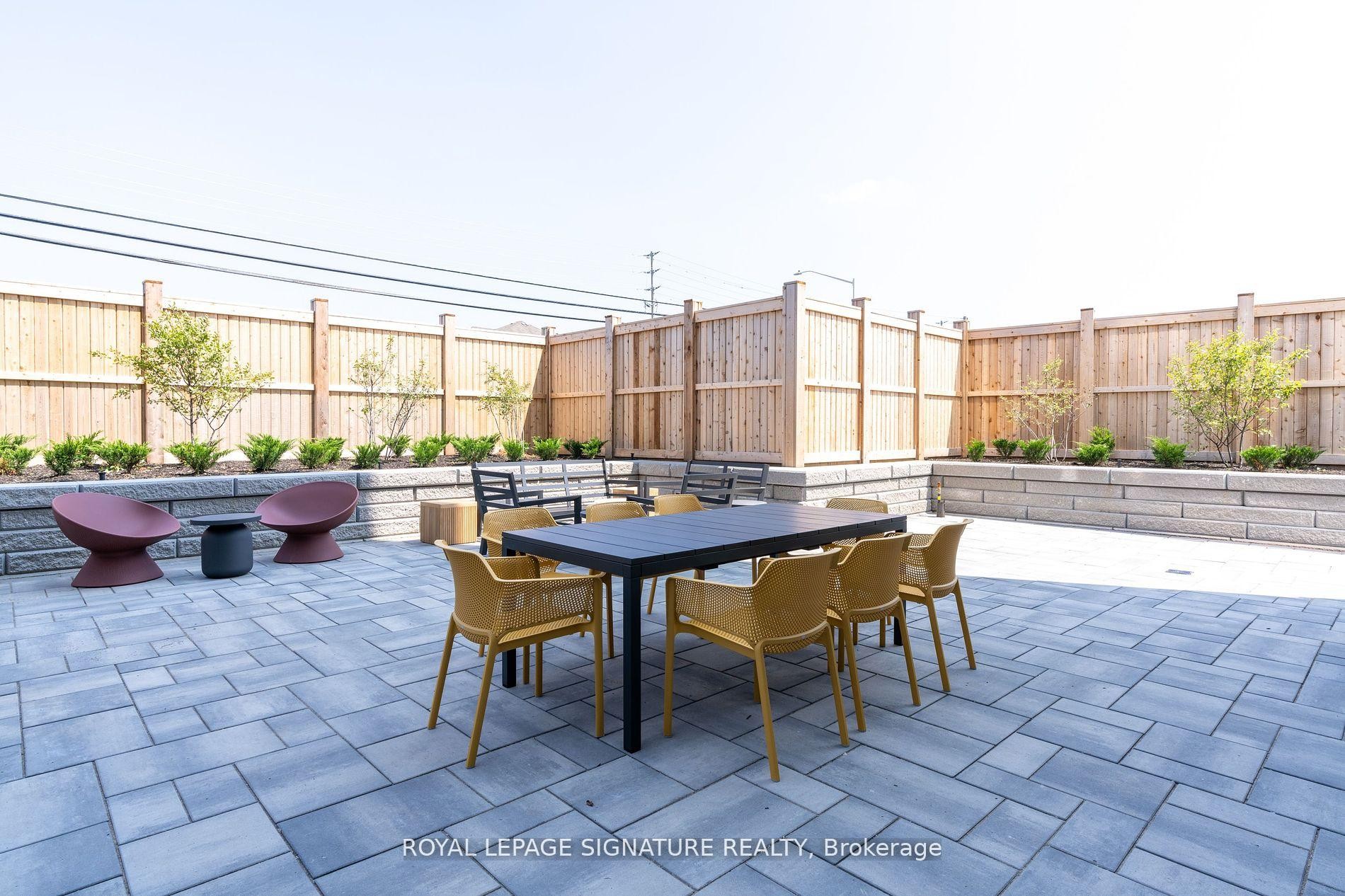 314-1440 Clarriage Court, Milton, ON - Outdoor With Deck Patio Veranda