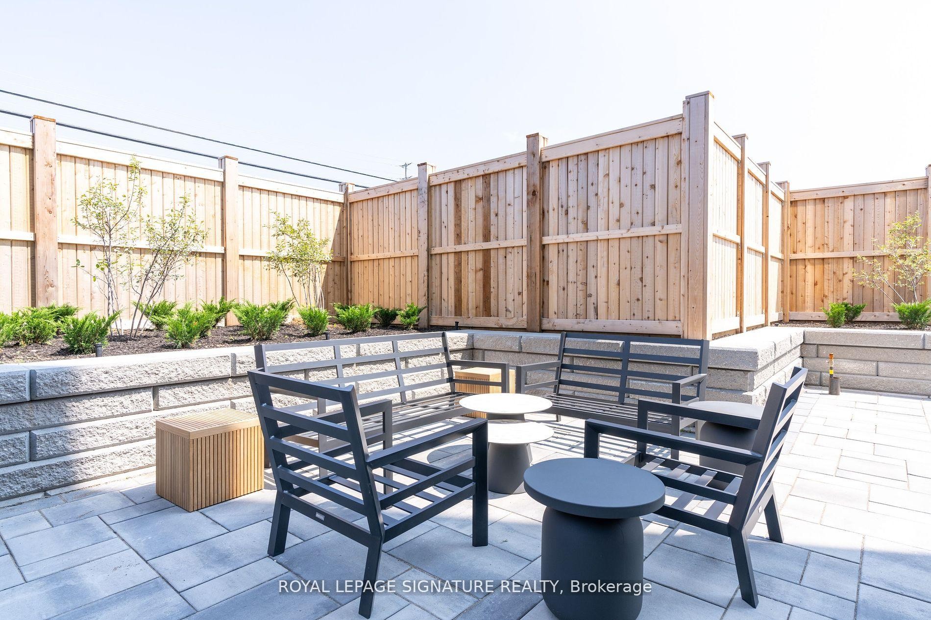 314-1440 Clarriage Court, Milton, ON - Outdoor With Deck Patio Veranda With Exterior