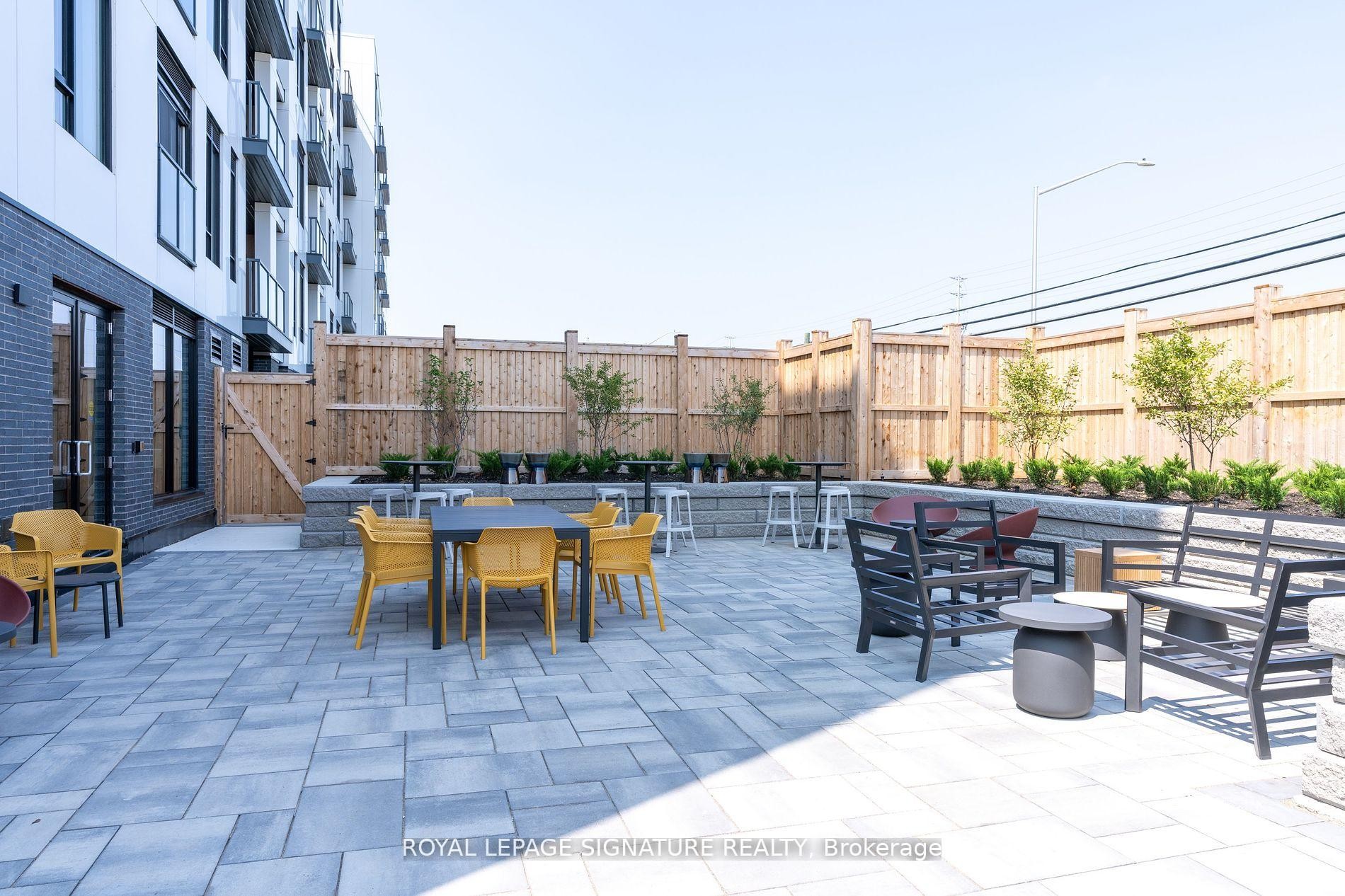 314-1440 Clarriage Court, Milton, ON - Outdoor With Deck Patio Veranda