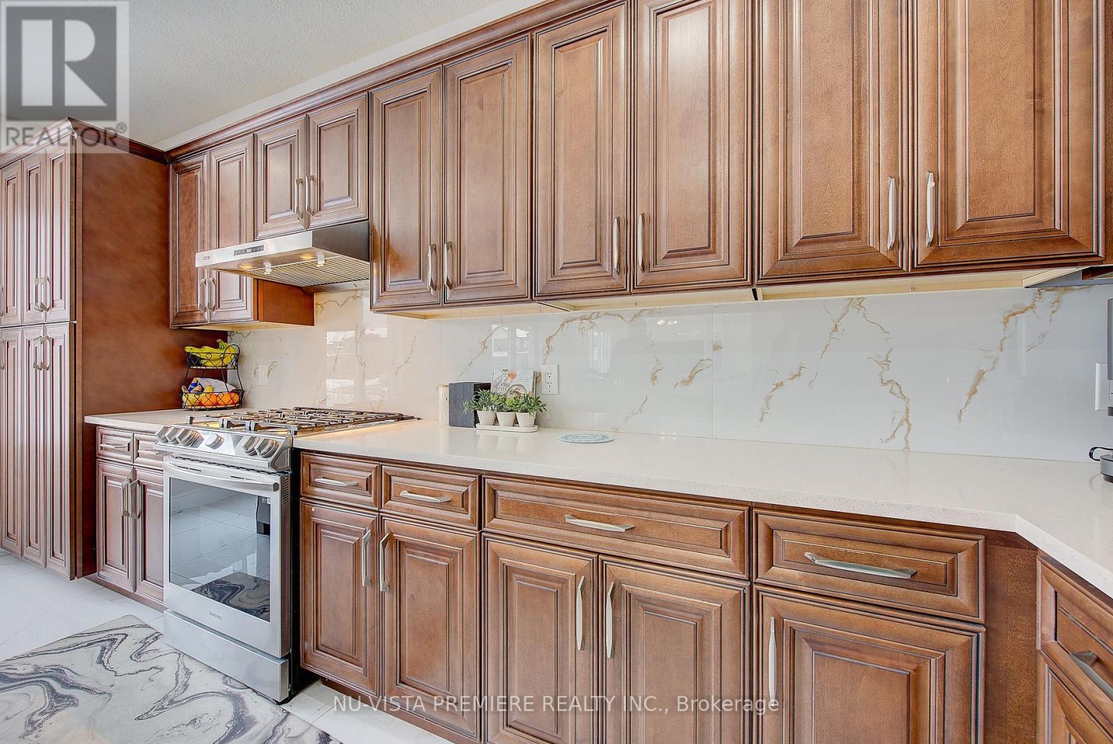 2232 Tripp Drive, London South (South V), ON - Indoor Photo Showing Kitchen