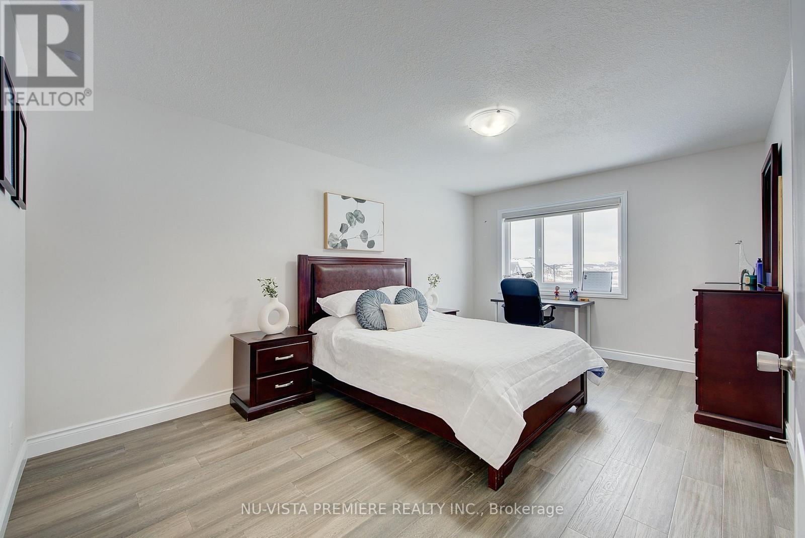 2232 Tripp Drive, London South (South V), ON - Indoor Photo Showing Bedroom