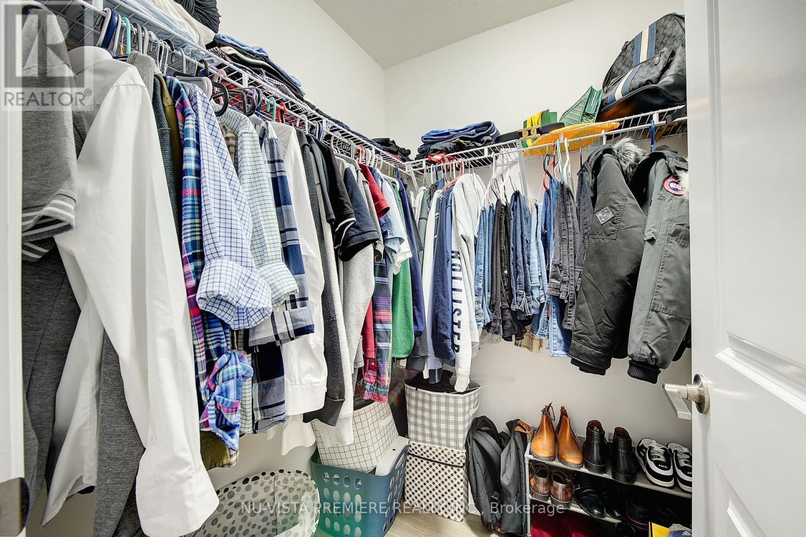 2232 Tripp Drive, London South (South V), ON - Indoor With Storage