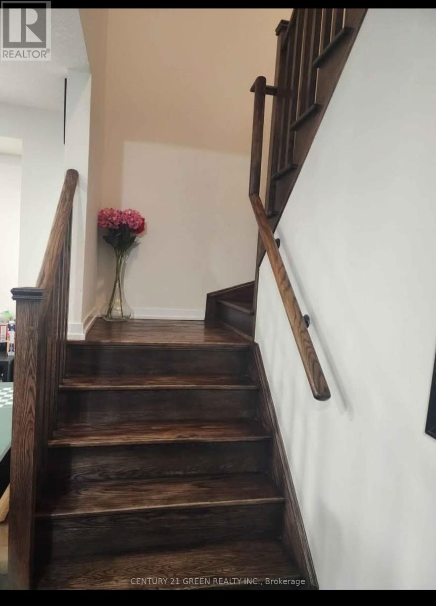 55 Prestwick Street, Hamilton, ON - Indoor Photo Showing Other Room