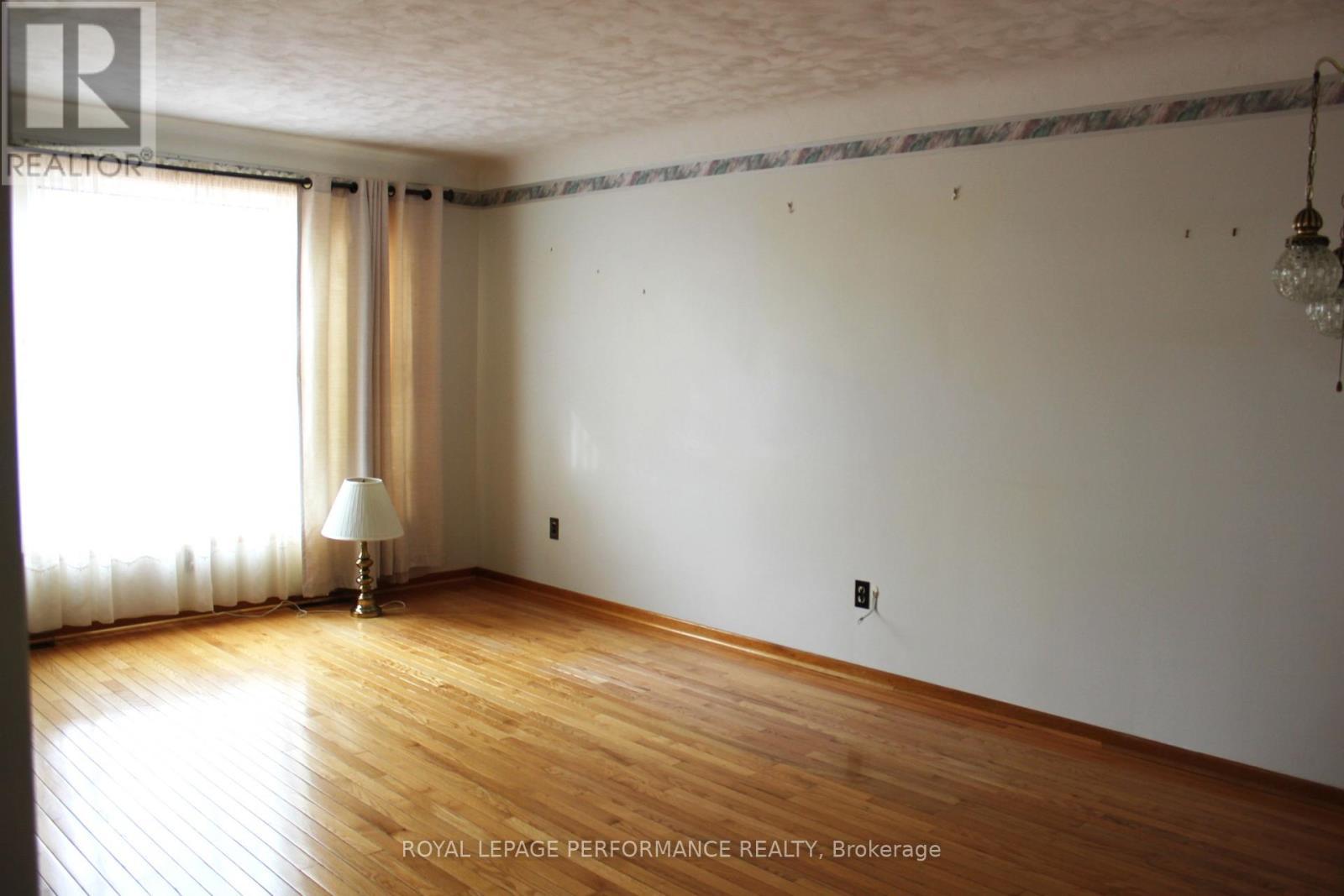 408 Beach Avenue, Cornwall, ON - Indoor Photo Showing Other Room