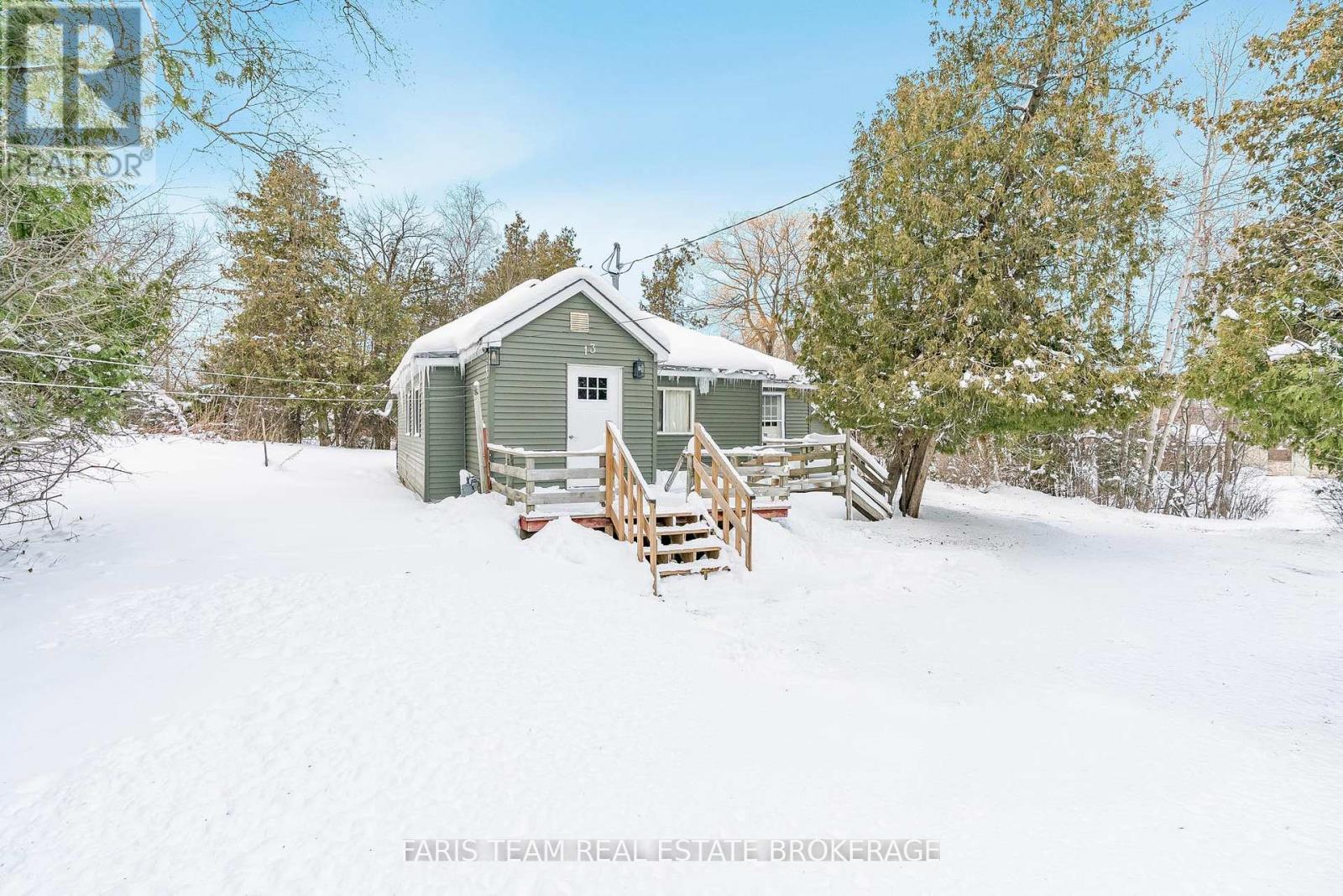 13 Arthur Street, Collingwood, ON - Outdoor