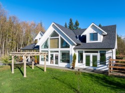 8740 Oyster River Way Black Creek, BC V9J 1K3