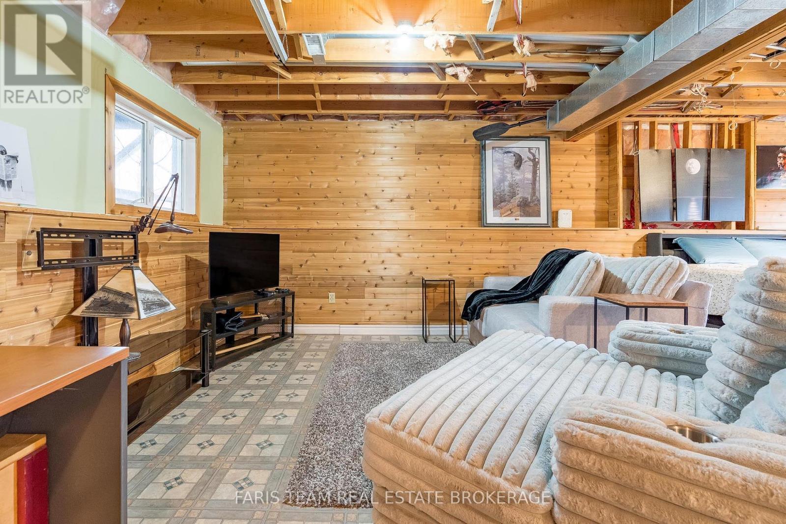 3576 Peter Street, Ramara, ON - Indoor