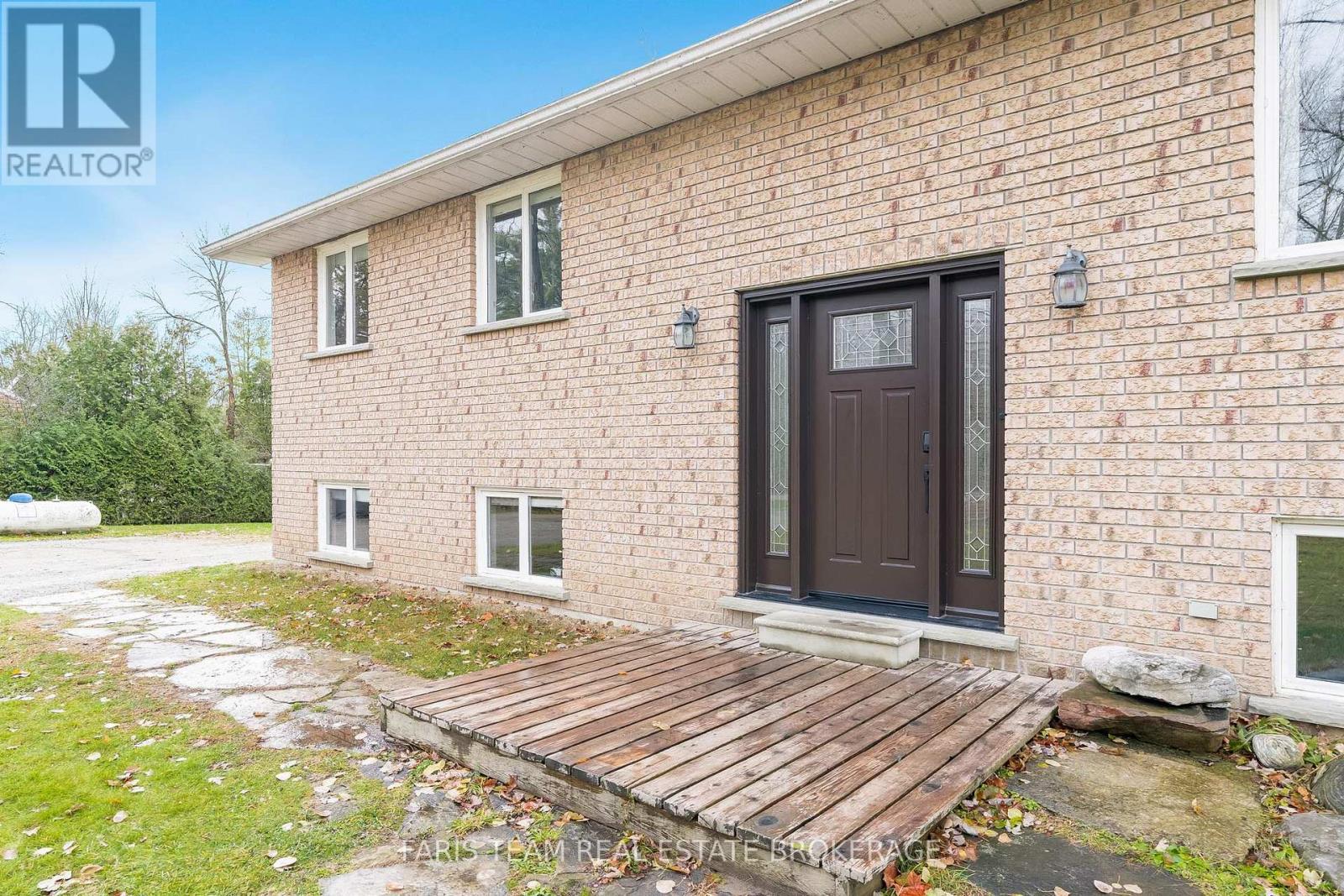 3576 Peter Street, Ramara, ON - Outdoor With Exterior