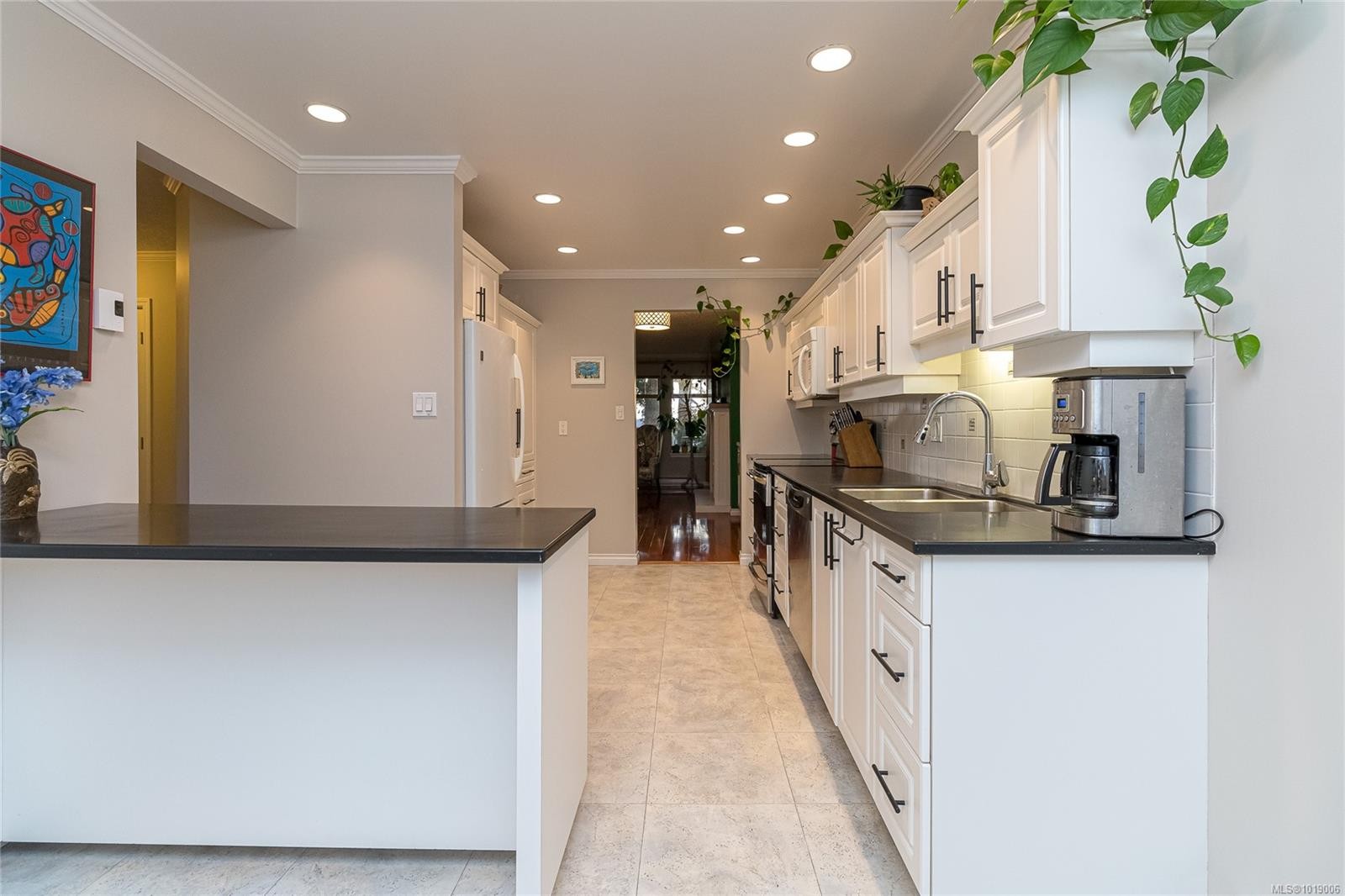 33-909 Admirals Rd, Esquimalt, BC