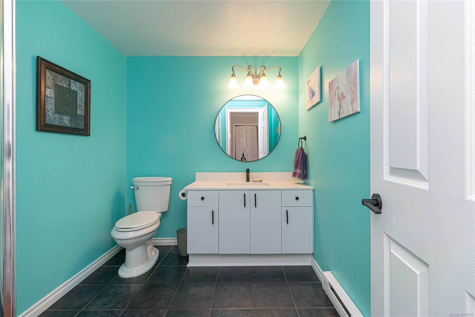 33-909 Admirals Rd, Esquimalt, BC