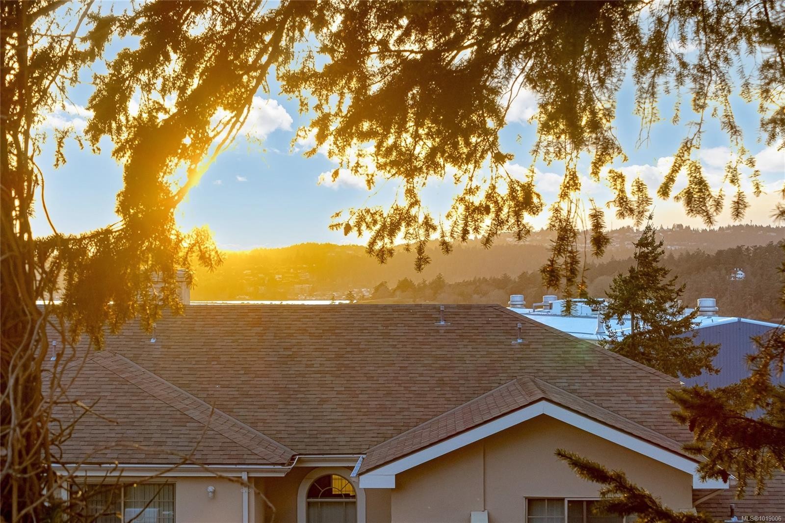 33-909 Admirals Rd, Esquimalt, BC