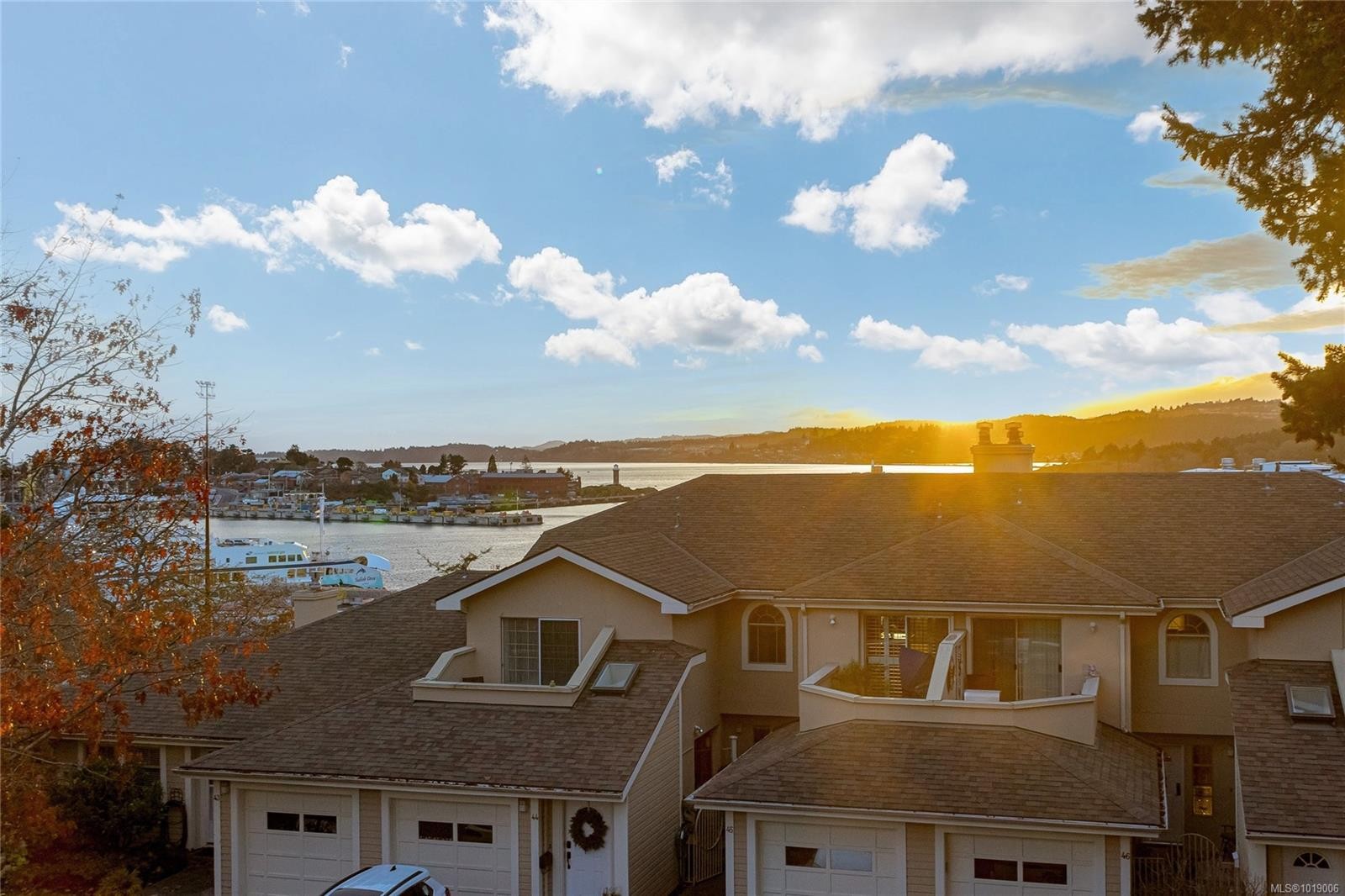 33-909 Admirals Rd, Esquimalt, BC