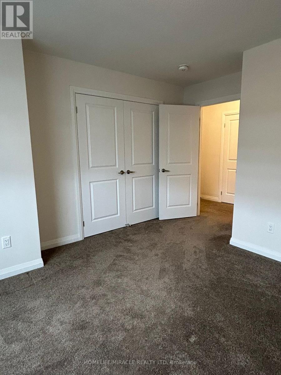 11 Federica Crescent W, Wasaga Beach, ON - Indoor Photo Showing Other Room