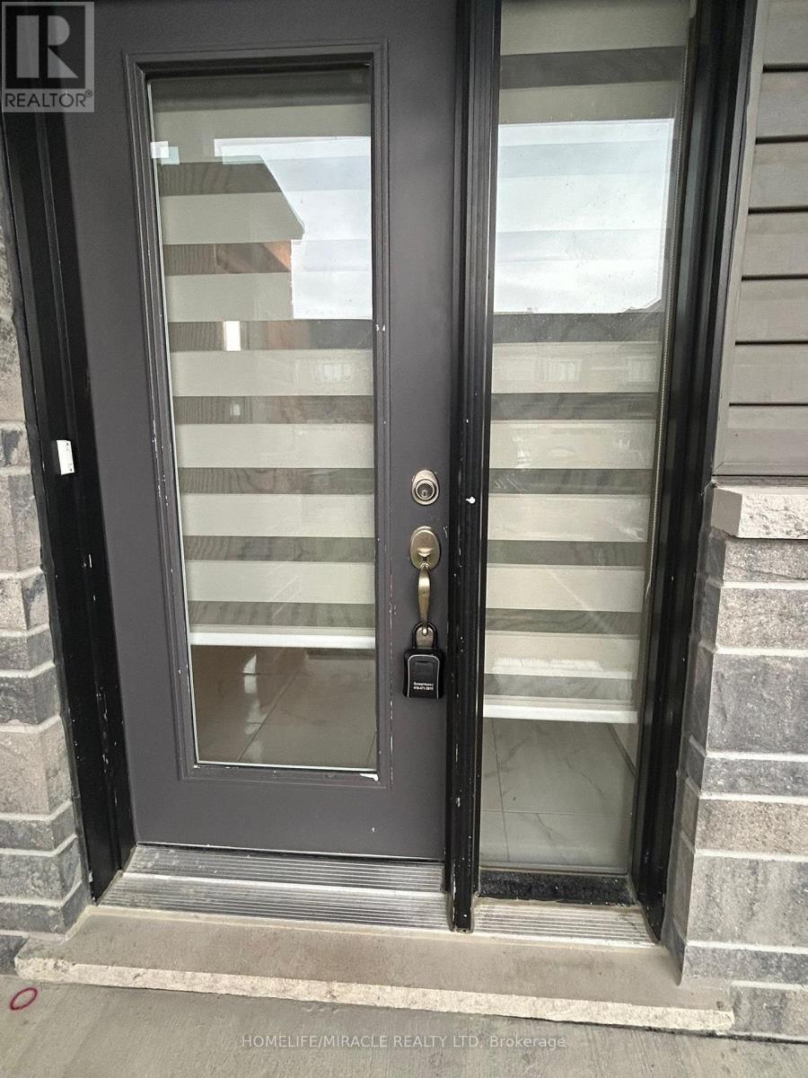 11 Federica Crescent W, Wasaga Beach, ON - Indoor Photo Showing Other Room