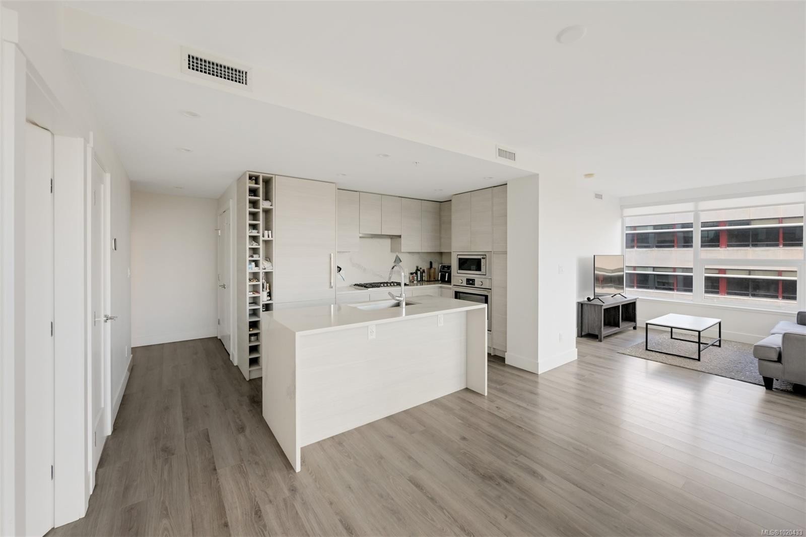 1006-777 Herald St, Victoria, BC - Indoor