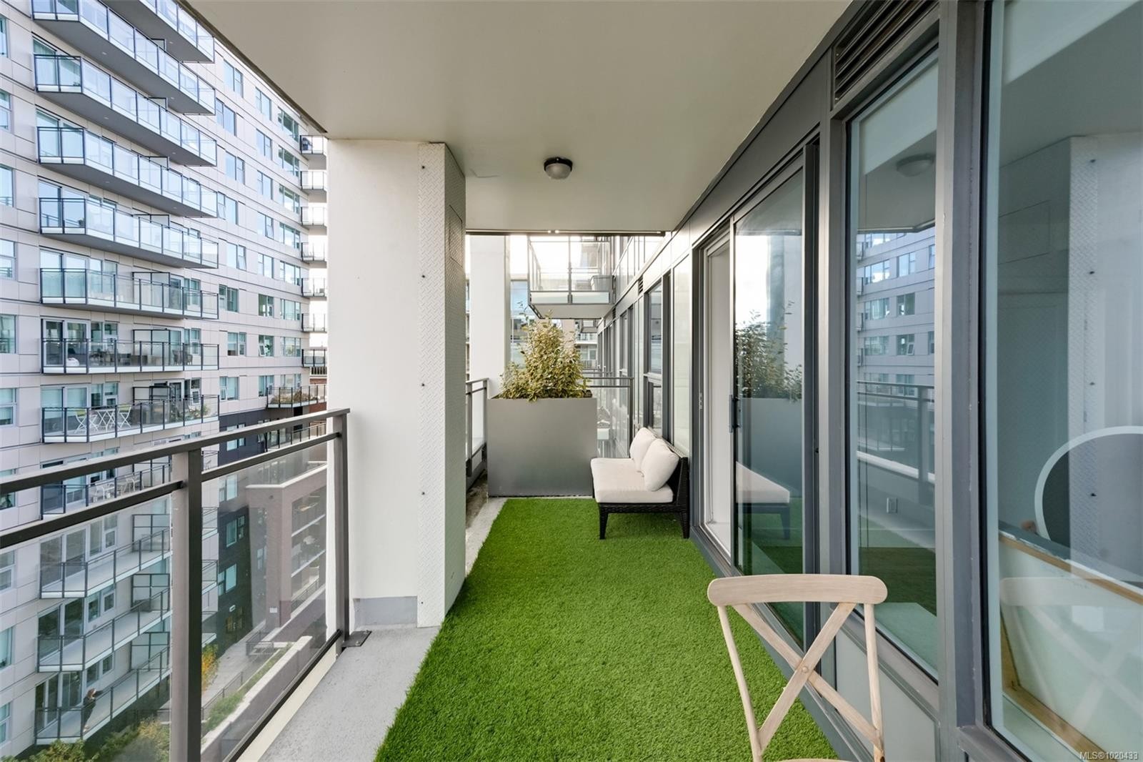 1006-777 Herald St, Victoria, BC - Outdoor With Exterior