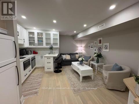 20 Bsmt - 275 Manse Road, Toronto, ON - Indoor